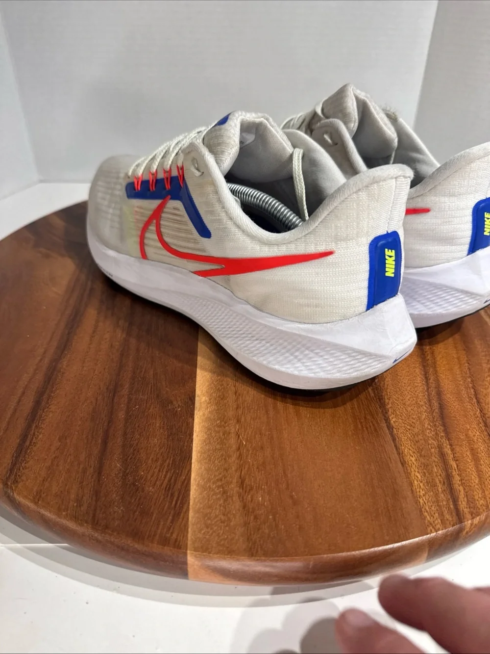 Nike Air Zoom Pegasus 39 white & Bright Crimson 2022 Men’s Size 9.5